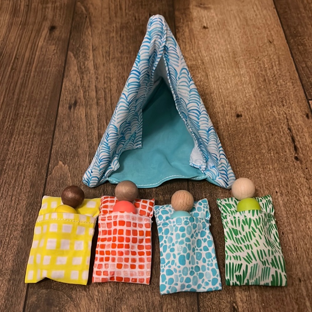 Lovevery Tent and Campers Go Outdoor Peg People